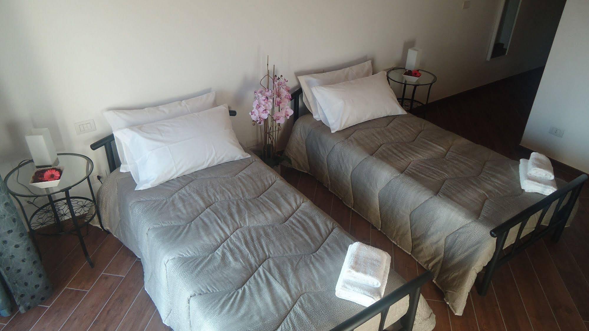 Torrazza Piemonte Residence Le Palme מראה חיצוני תמונה